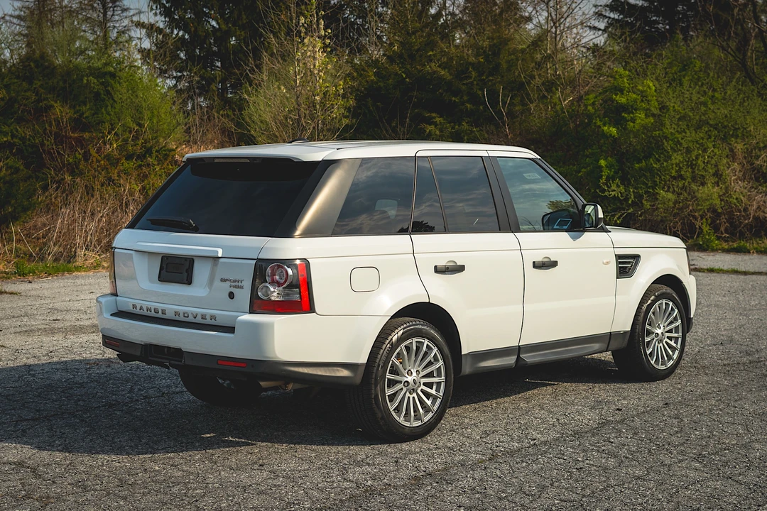 2011 Land Rover Range Rover L322 - Image 23 of 31