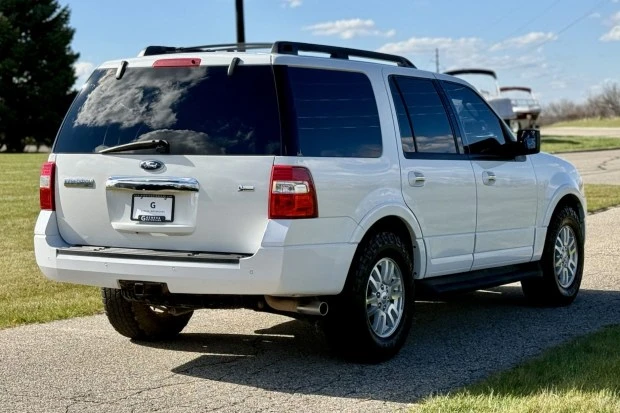 2012 Ford Expedition 3rd Gen - Image 2 of 7