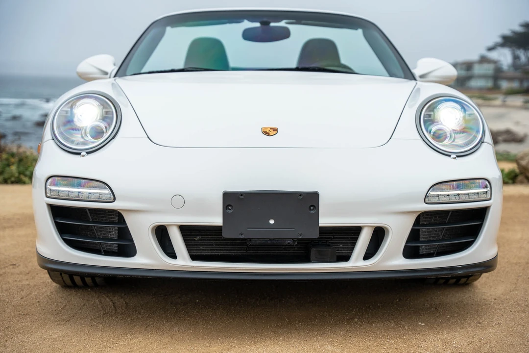 2012 Porsche 997 Carrera - Image 9 of 31