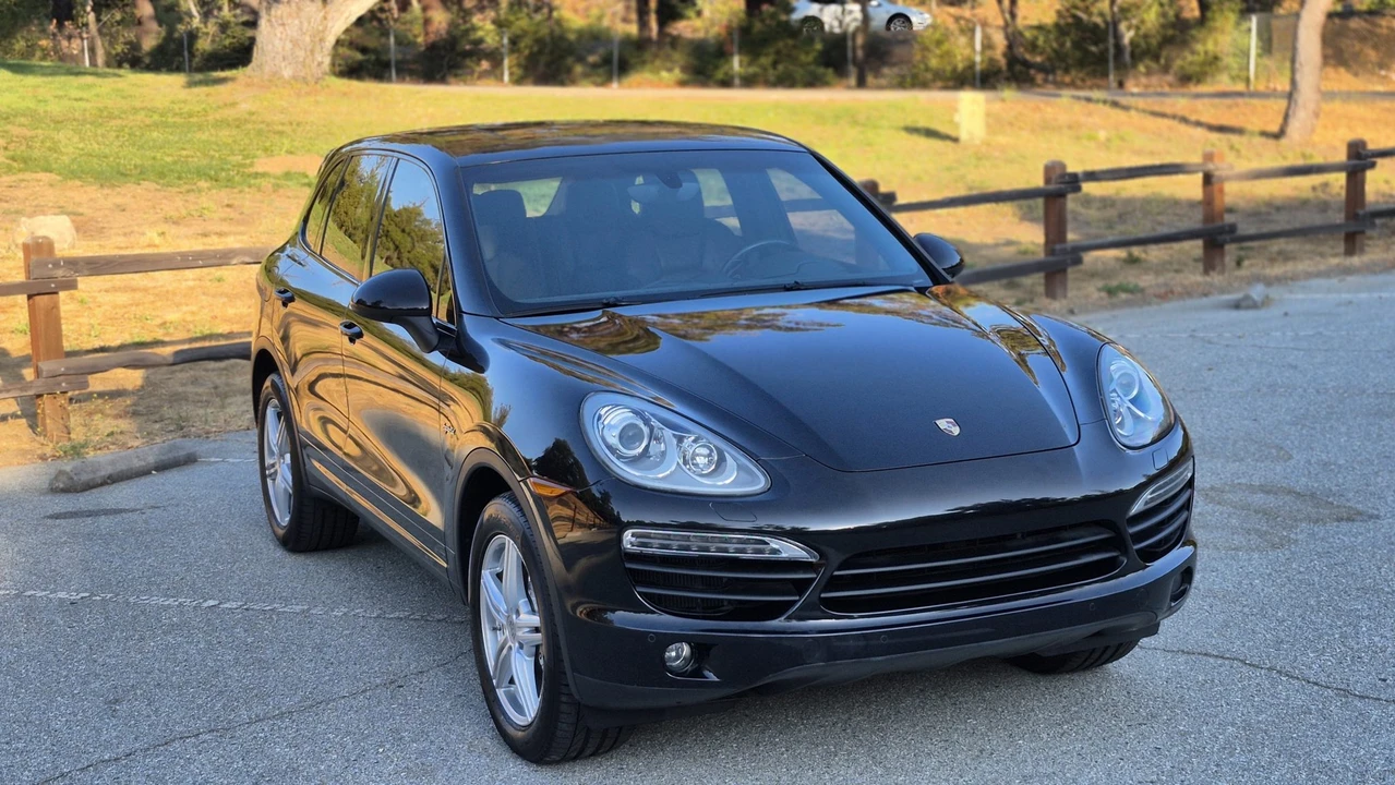 2012 Porsche 958 Cayenne S - Image 26 of 31