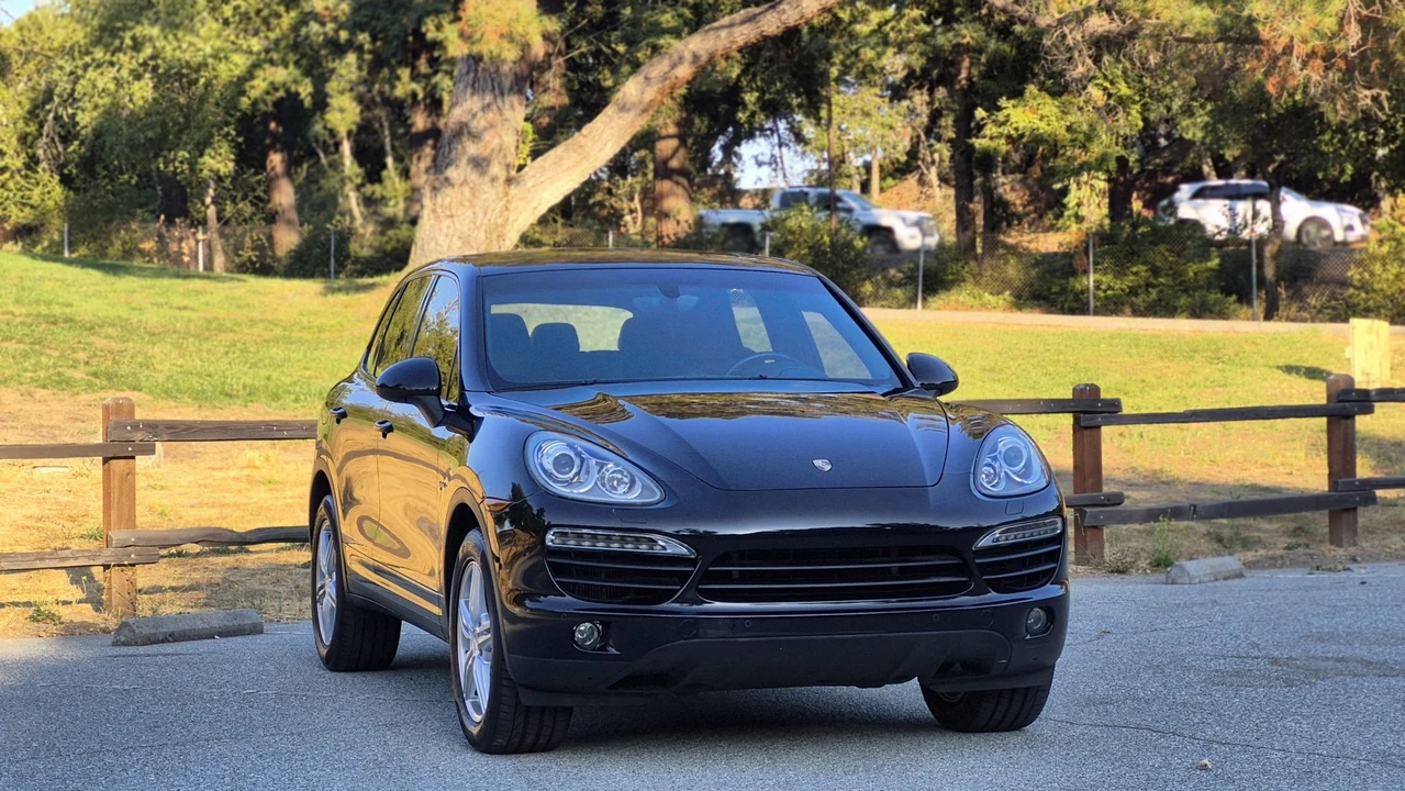 2012 Porsche 958 Cayenne S - Image 29 of 31