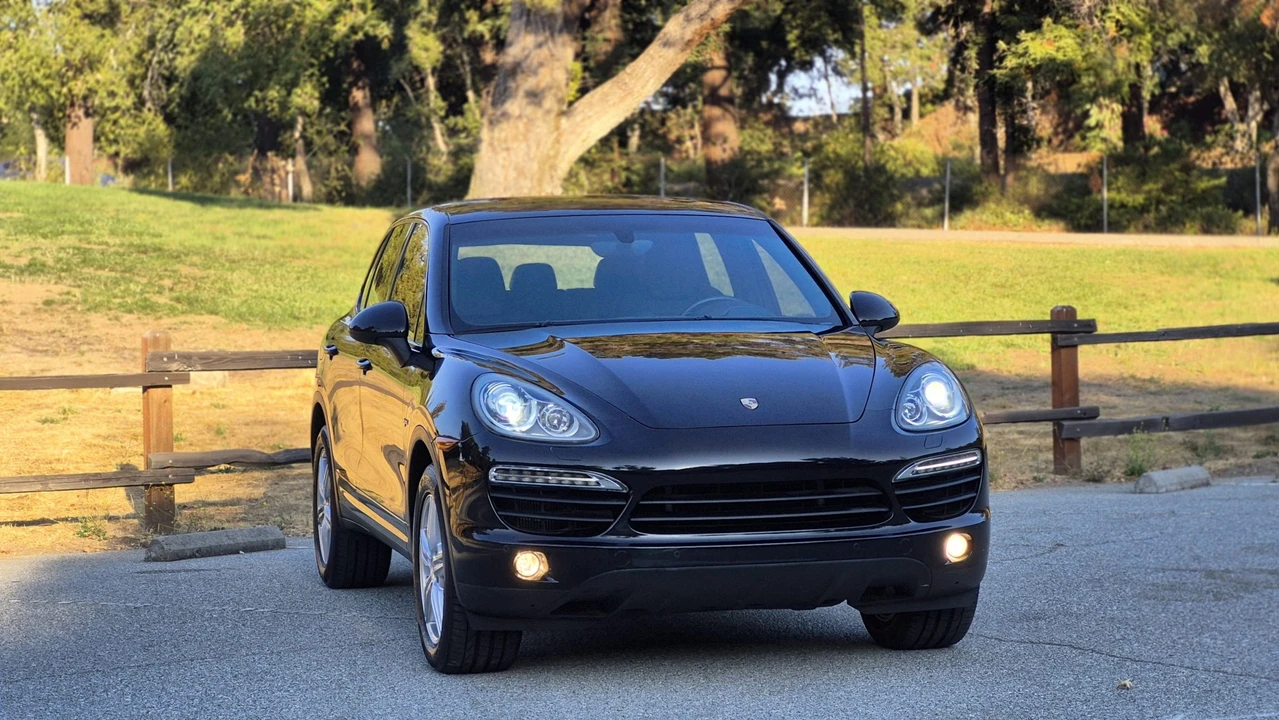 2012 Porsche 958 Cayenne S - Image 30 of 31