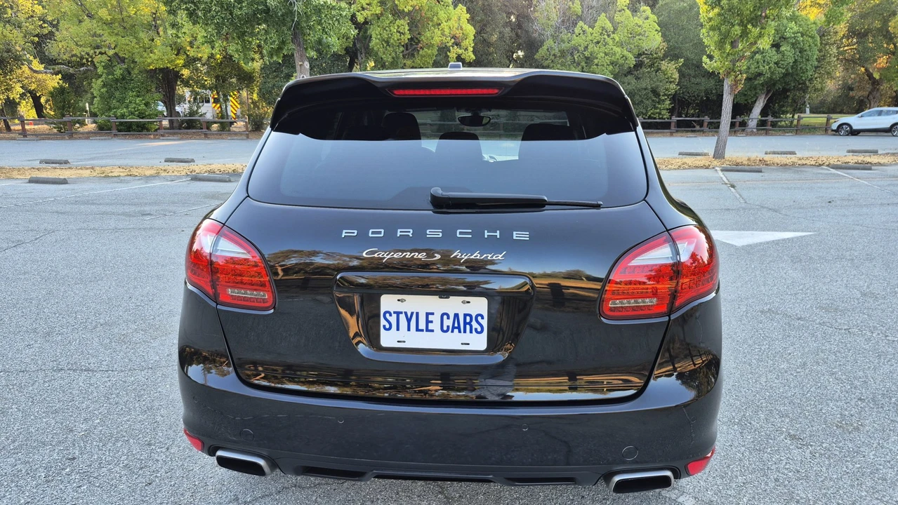 2012 Porsche 958 Cayenne S - Image 17 of 31