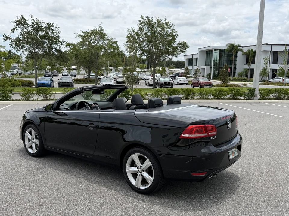 2012 Volkswagen Eos - Image 9 of 31