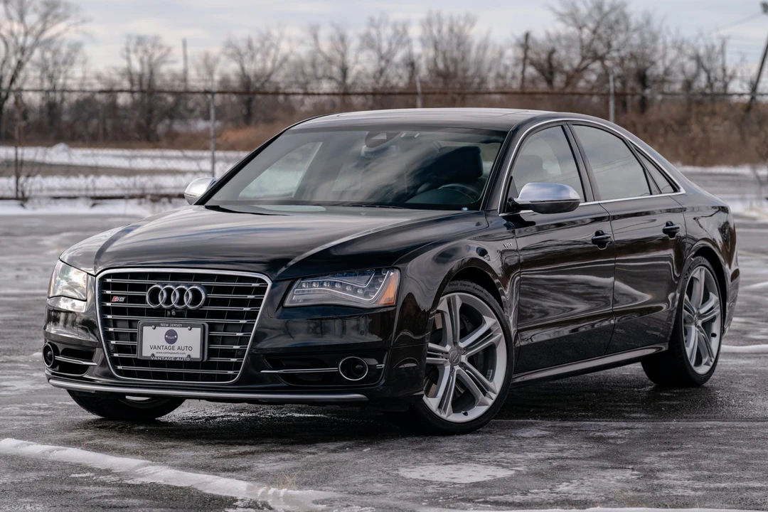 2013 Audi D4 S8 - Image 8 of 31