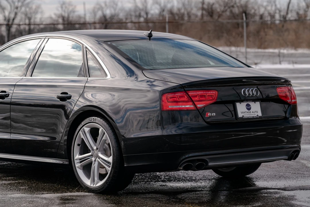 2013 Audi D4 S8 - Image 31 of 31
