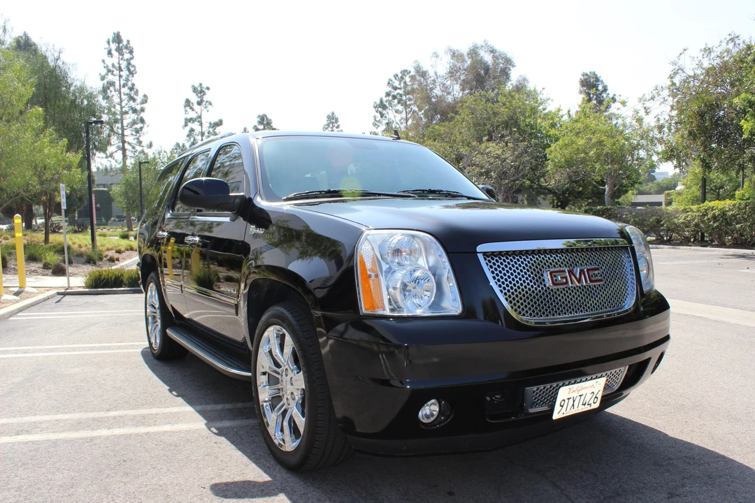 2013 GMC Yukon 3rd Gen - Image 19 of 31