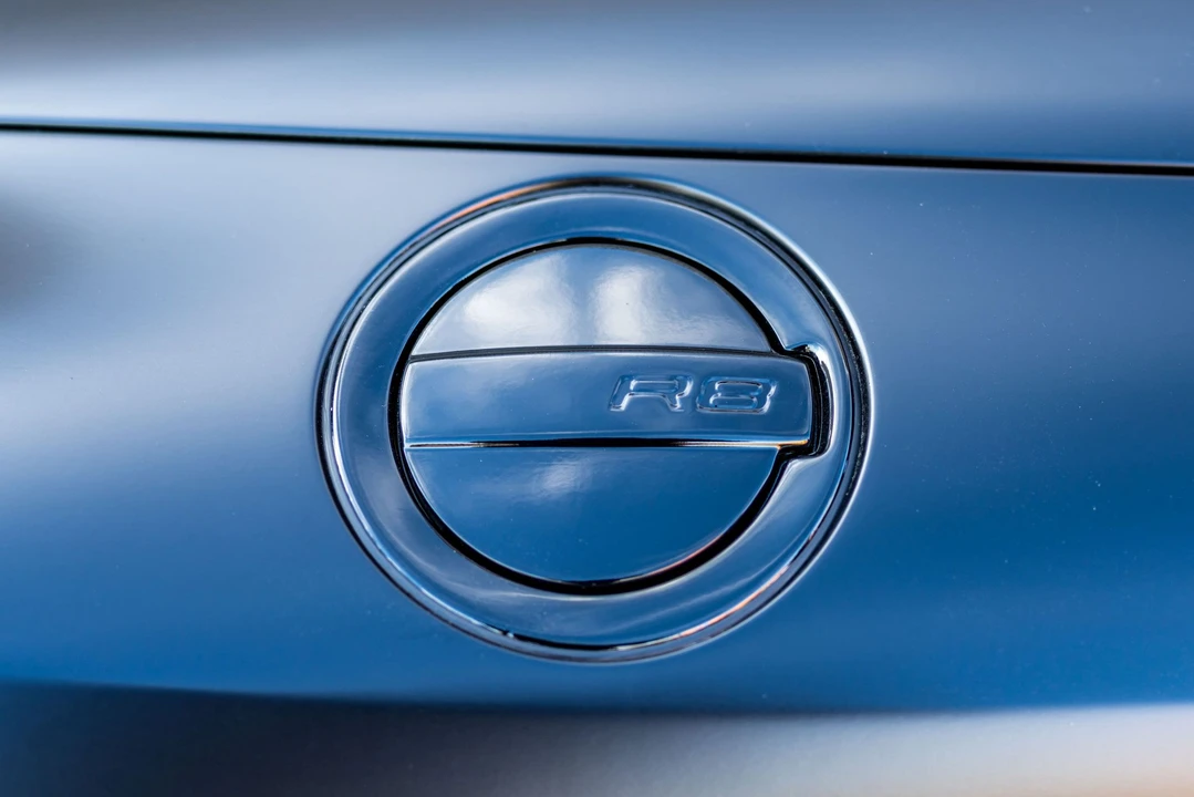 2014 Audi 42 R8 - Image 31 of 31