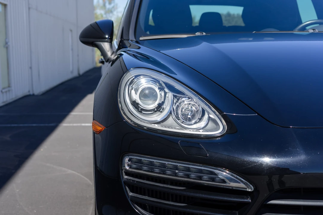 2014 Porsche 958 Cayenne Diesel - Image 28 of 31