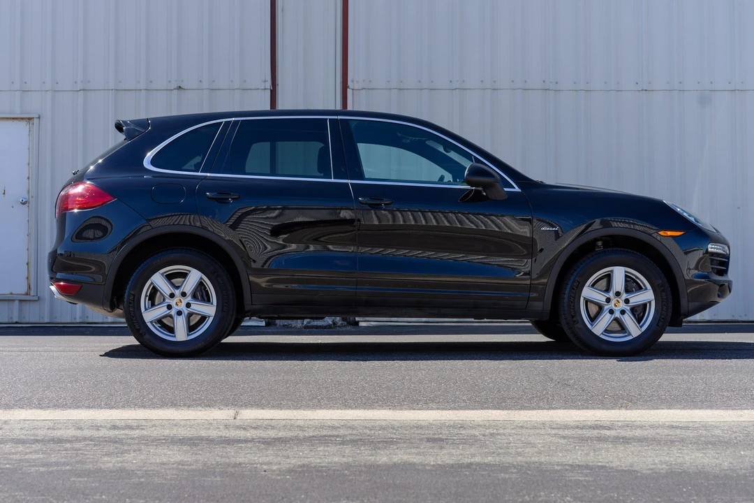 2014 Porsche 958 Cayenne Diesel - Image 25 of 31
