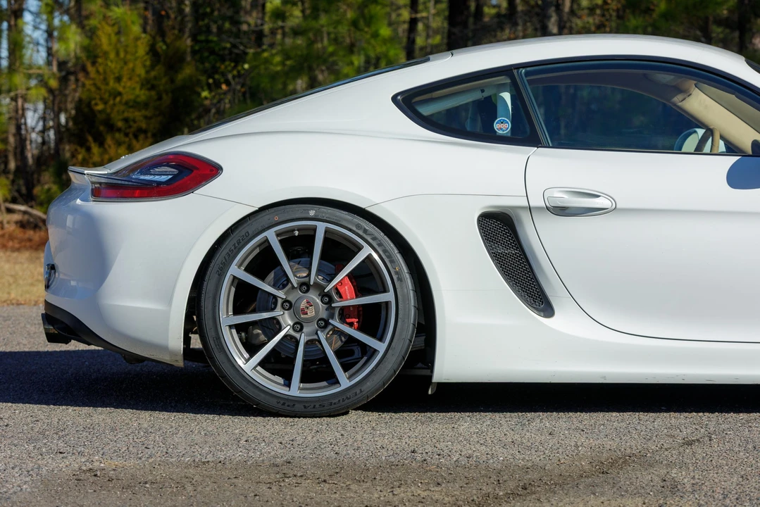 2014 Porsche 981 Cayman S - Image 21 of 31