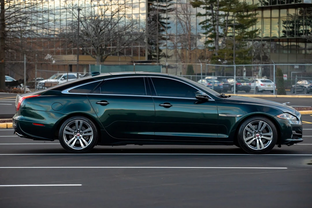 2016 Jaguar X351 XJ - Image 17 of 31