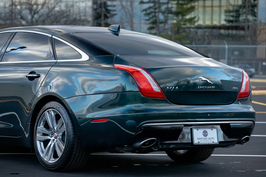 2016 Jaguar X351 XJ - Image 25 of 31