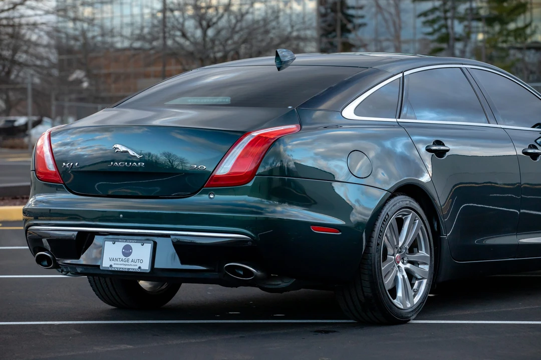 2016 Jaguar X351 XJ - Image 28 of 31