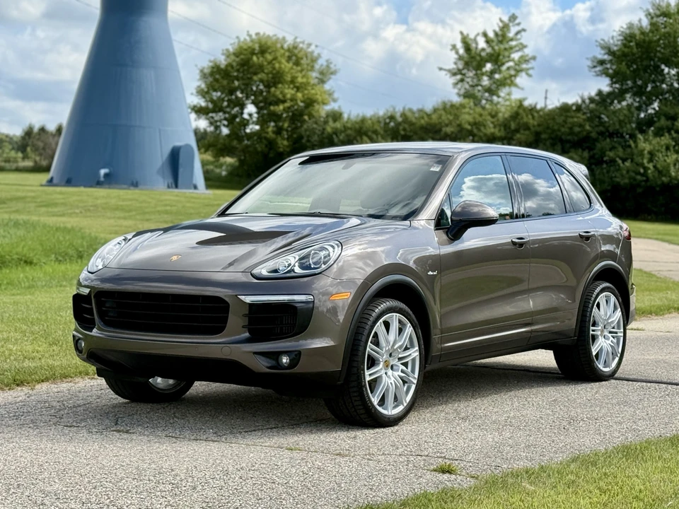 2016 Porsche 958 Cayenne Diesel - Image 10 of 31