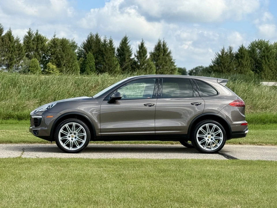 2016 Porsche 958 Cayenne Diesel - Image 14 of 31