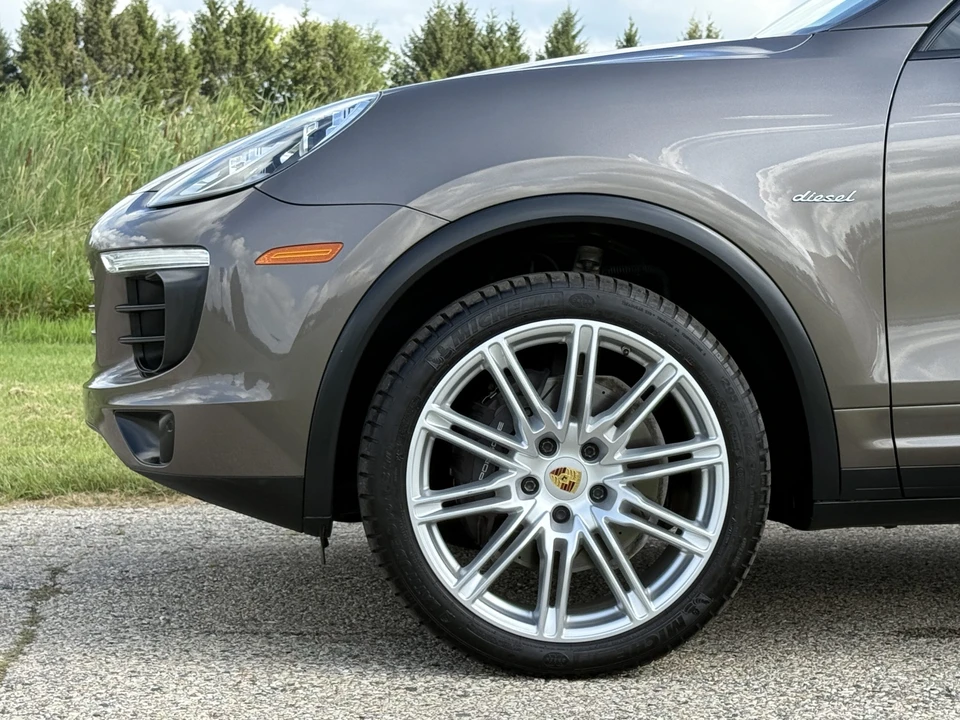 2016 Porsche 958 Cayenne Diesel - Image 26 of 31