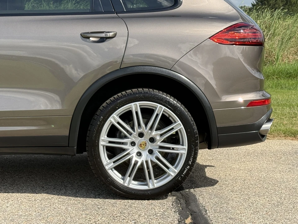 2016 Porsche 958 Cayenne Diesel - Image 29 of 31