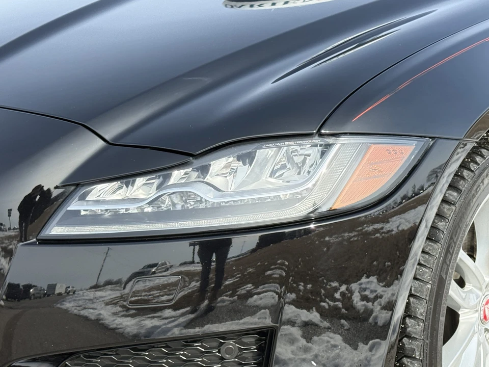 2017 Jaguar X260 XF - Image 21 of 31