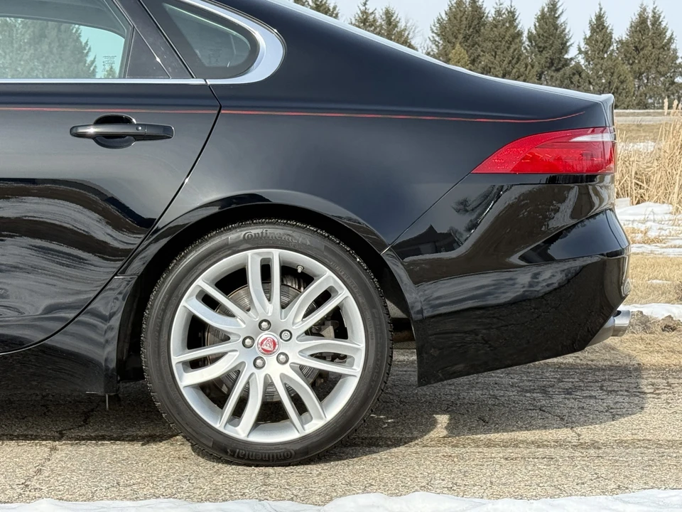 2017 Jaguar X260 XF - Image 26 of 31