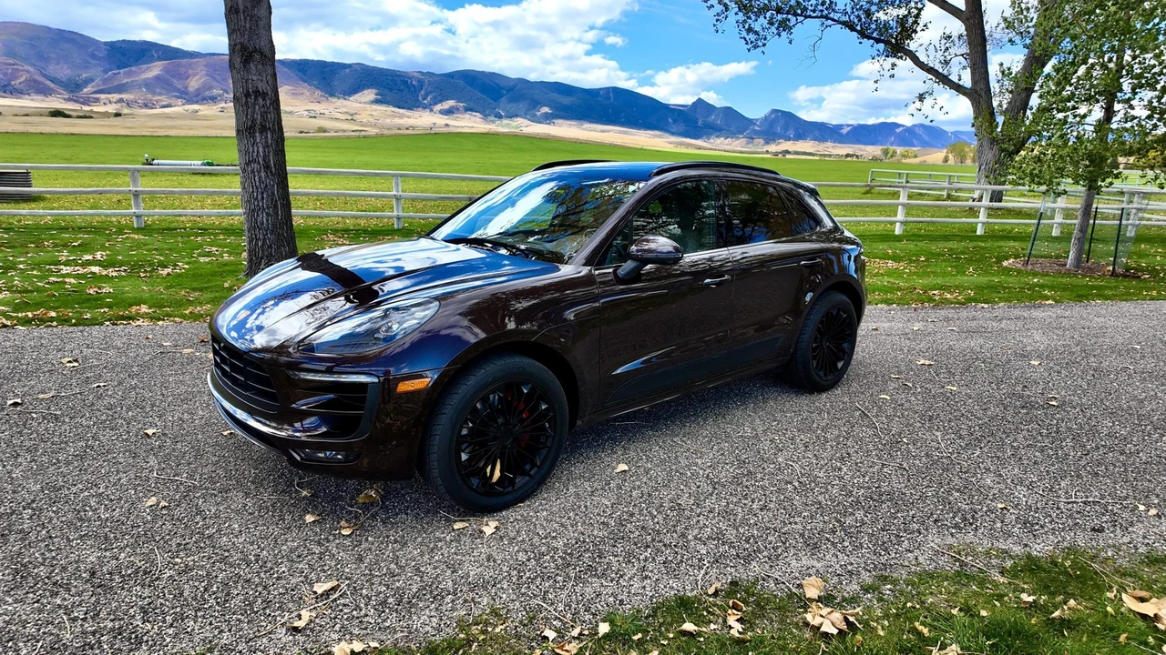 2017 Porsche Macan GTS - Image 3 of 31