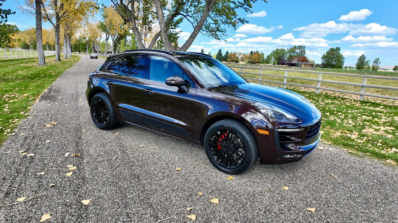 2017 Porsche Macan GTS - Image 7 of 31