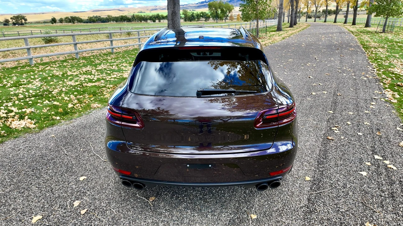 2017 Porsche Macan GTS - Image 11 of 31