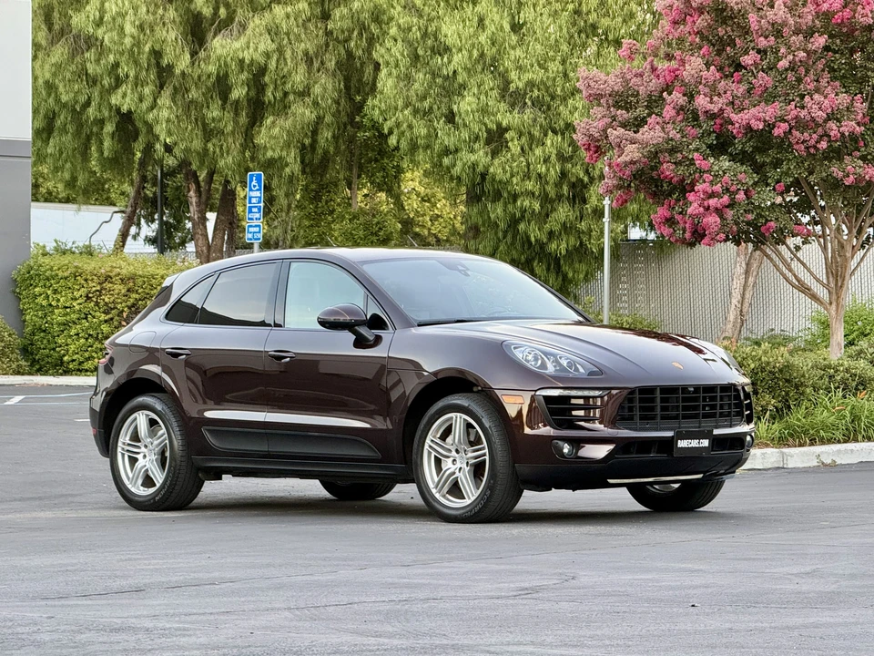2017 Porsche Macan S - Image 2 of 31