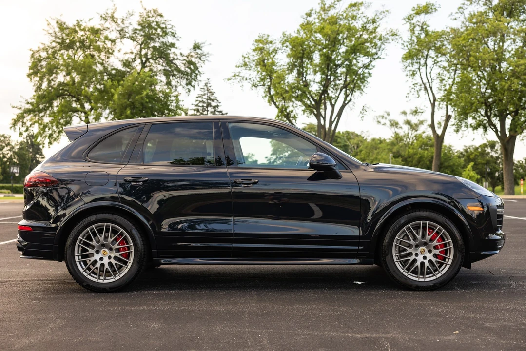2018 Porsche 958 Cayenne GTS - Image 18 of 31