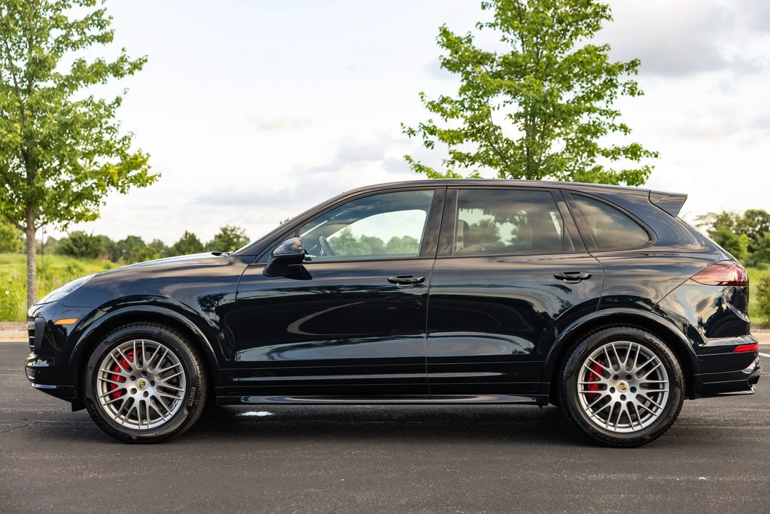 2018 Porsche 958 Cayenne GTS - Image 8 of 31