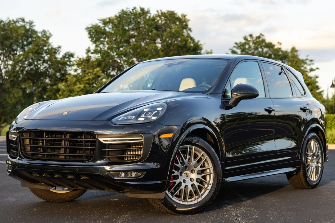 2018 Porsche 958 Cayenne GTS - Image 2 of 31