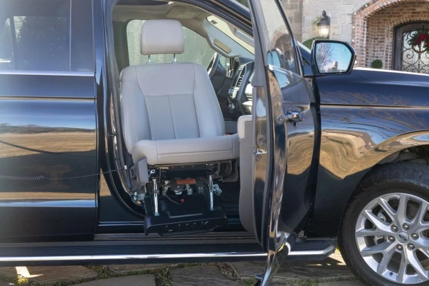 2021 Ford Expedition 4th Gen - Image 5 of 9