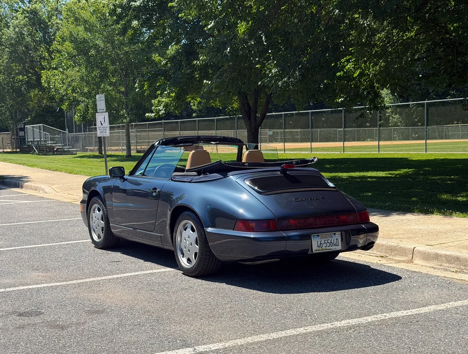 1990 Porsche 964 Carrera 4 - Image 9 of 31
