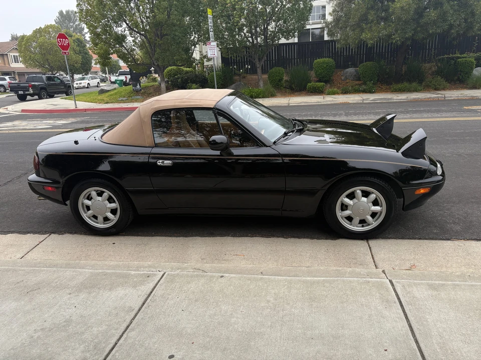 1993 Mazda NA MX-5 Miata - Image 9 of 31