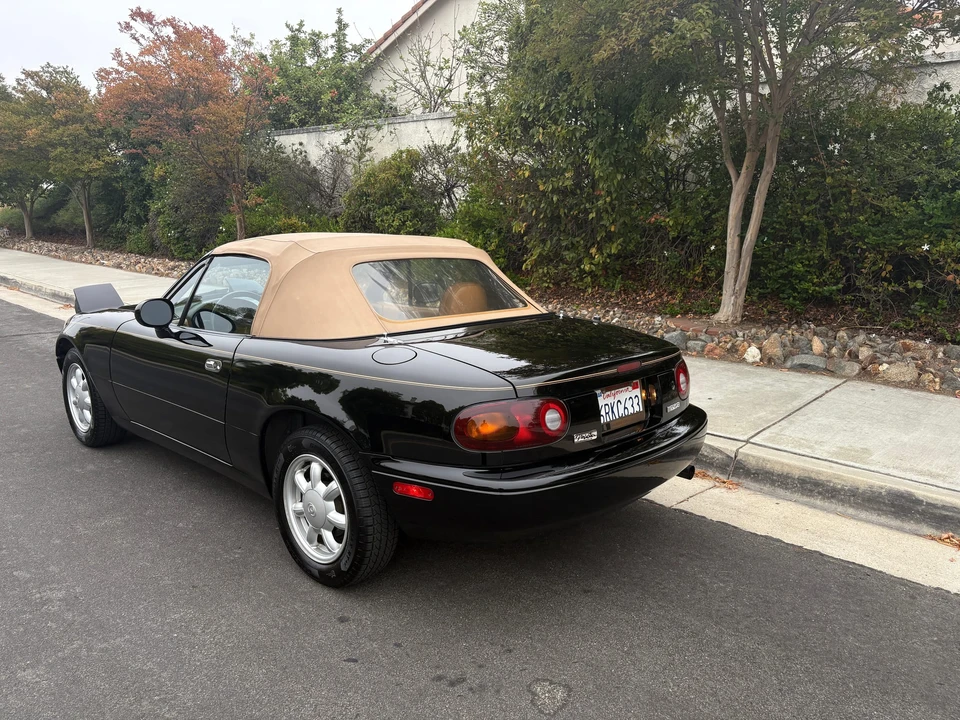 1993 Mazda NA MX-5 Miata - Image 6 of 31