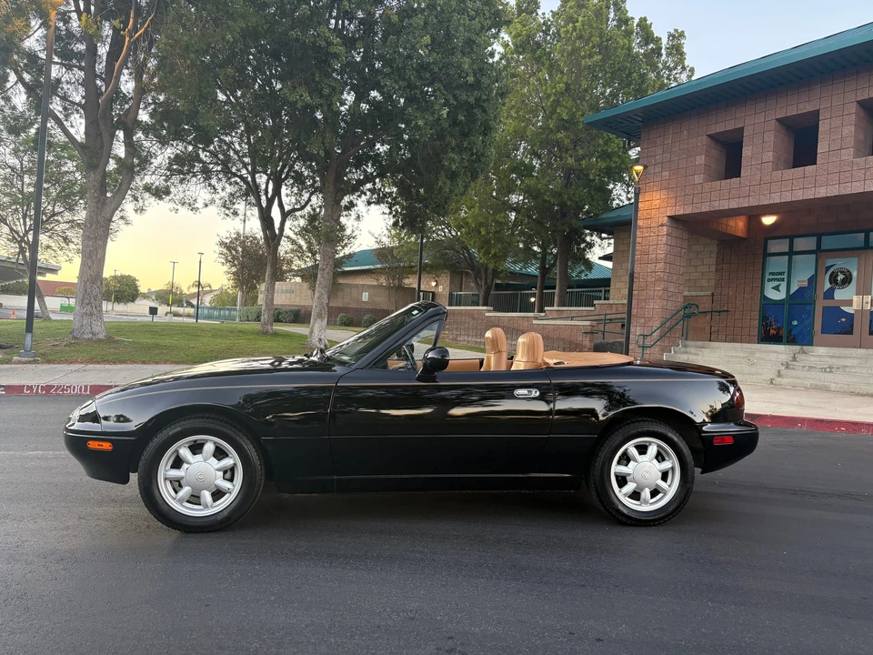1993 Mazda NA MX-5 Miata - Image 19 of 31