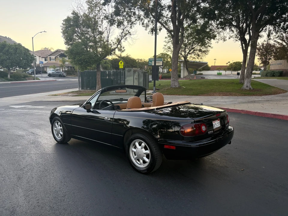 1993 Mazda NA MX-5 Miata - Image 21 of 31
