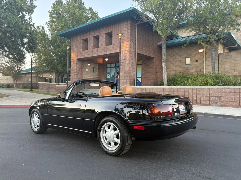 1993 Mazda NA MX-5 Miata - Image 20 of 31