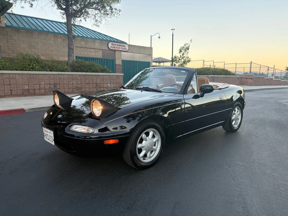 1993 Mazda NA MX-5 Miata - Image 16 of 31