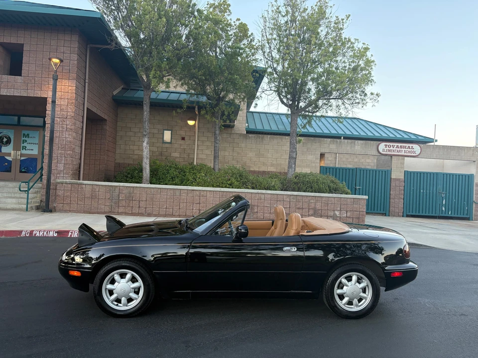 1993 Mazda NA MX-5 Miata - Image 18 of 31