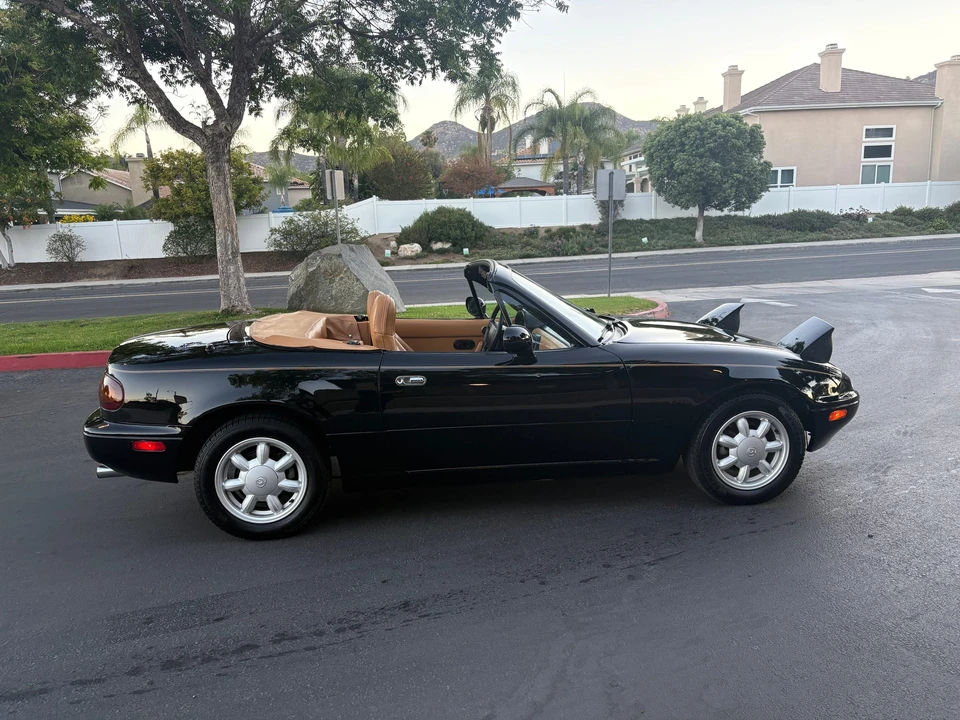 1993 Mazda NA MX-5 Miata - Image 28 of 31