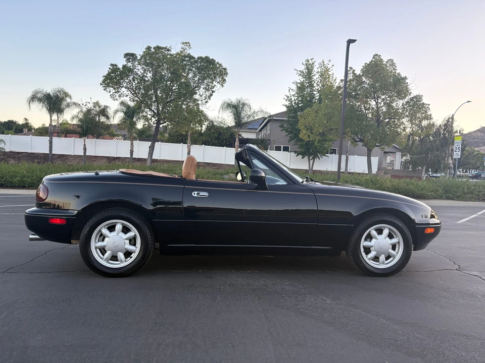 1993 Mazda NA MX-5 Miata - Image 30 of 31