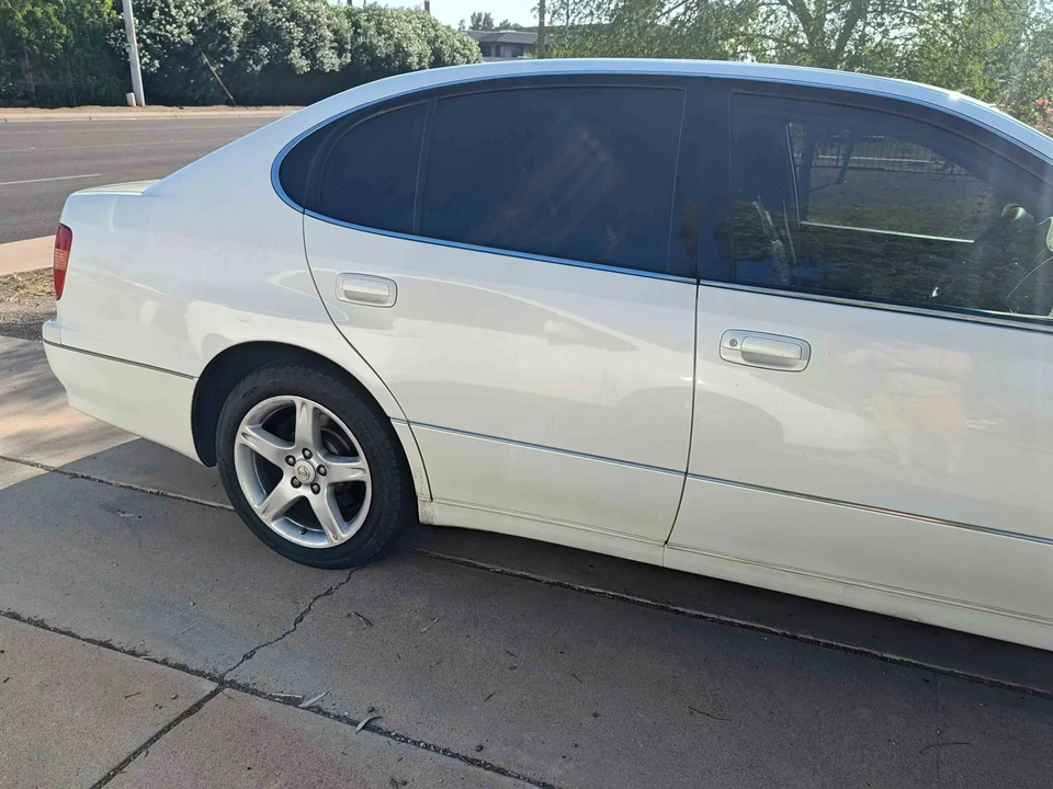 1998 Lexus GS 2nd Gen - Image 17 of 31