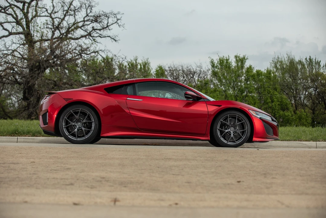 2017 Acura NC1 NSX - Image 11 of 31