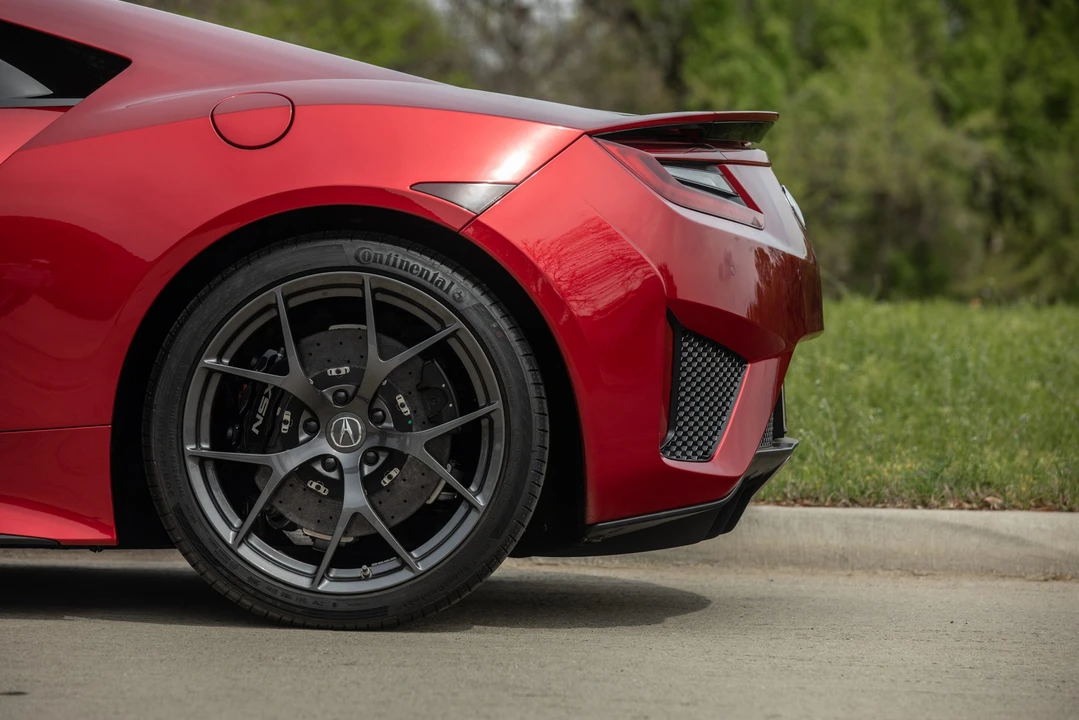 2017 Acura NC1 NSX - Image 18 of 31