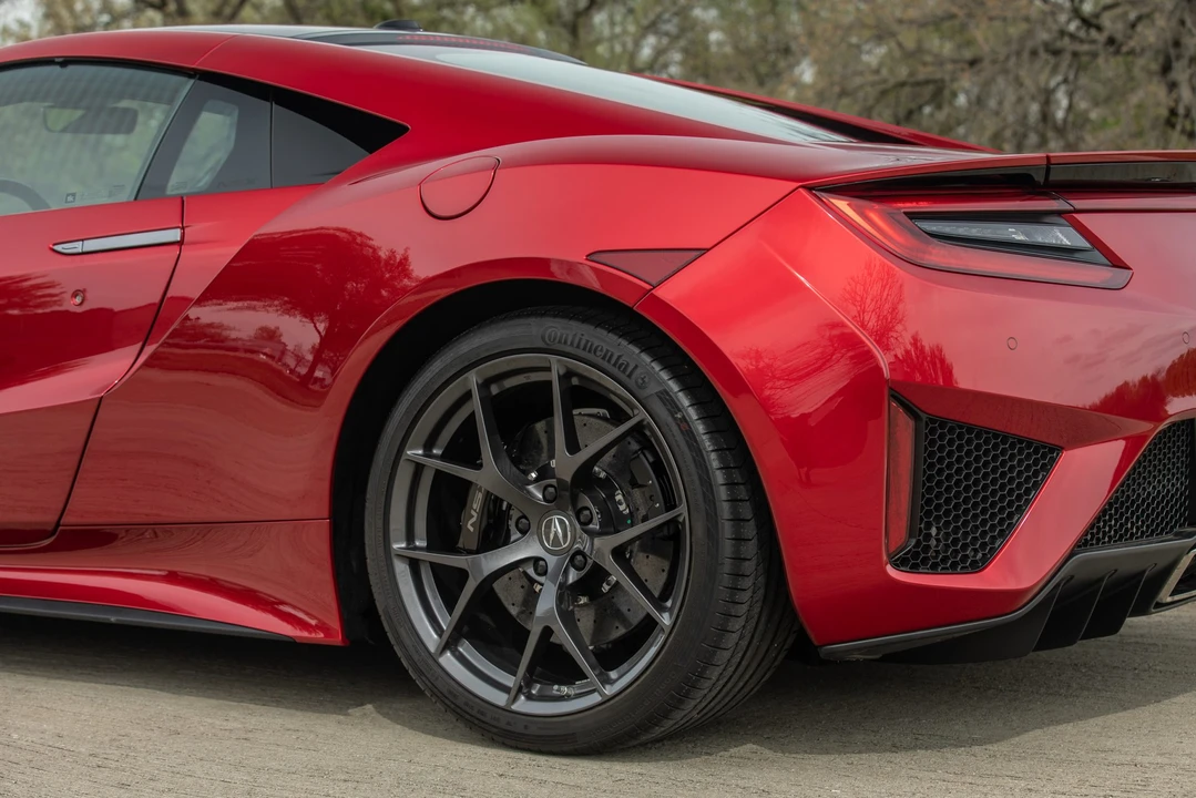 2017 Acura NC1 NSX - Image 19 of 31