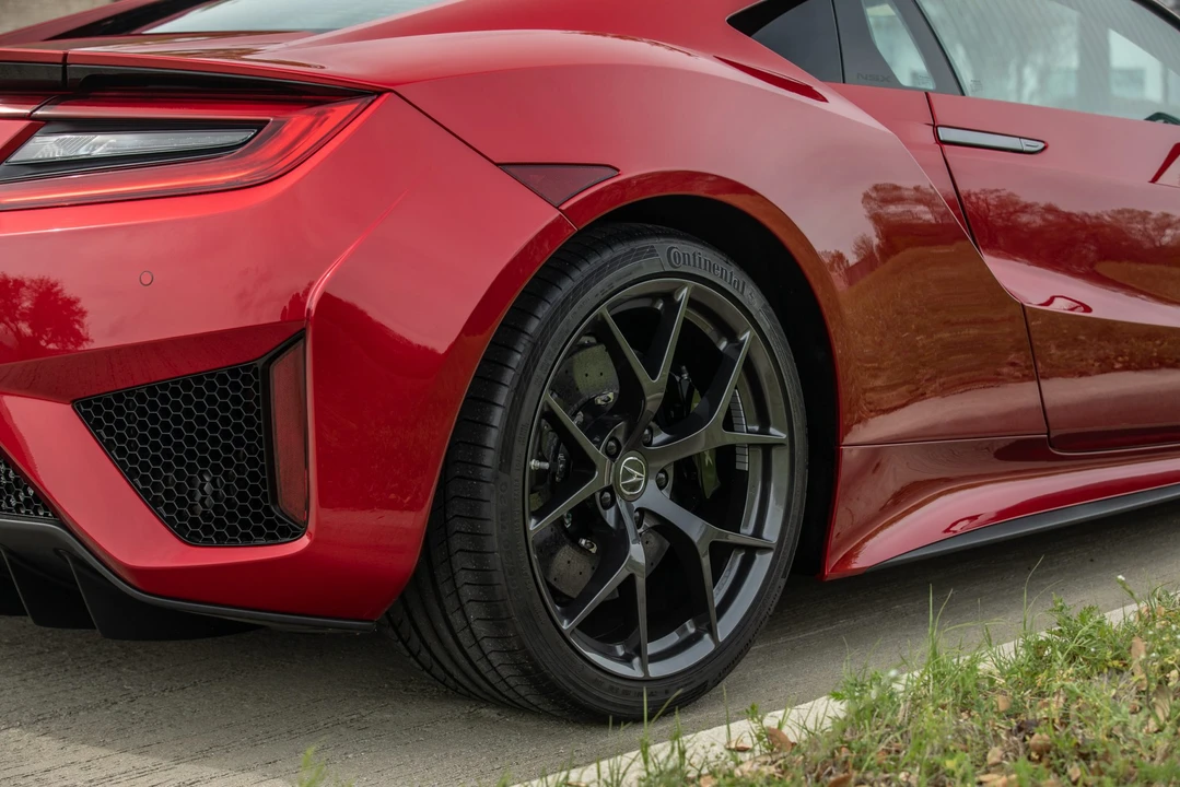 2017 Acura NC1 NSX - Image 21 of 31