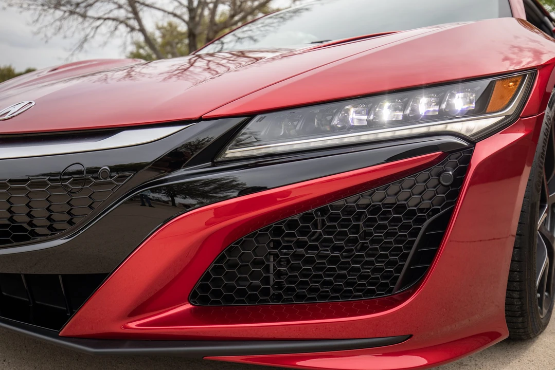 2017 Acura NC1 NSX - Image 26 of 31