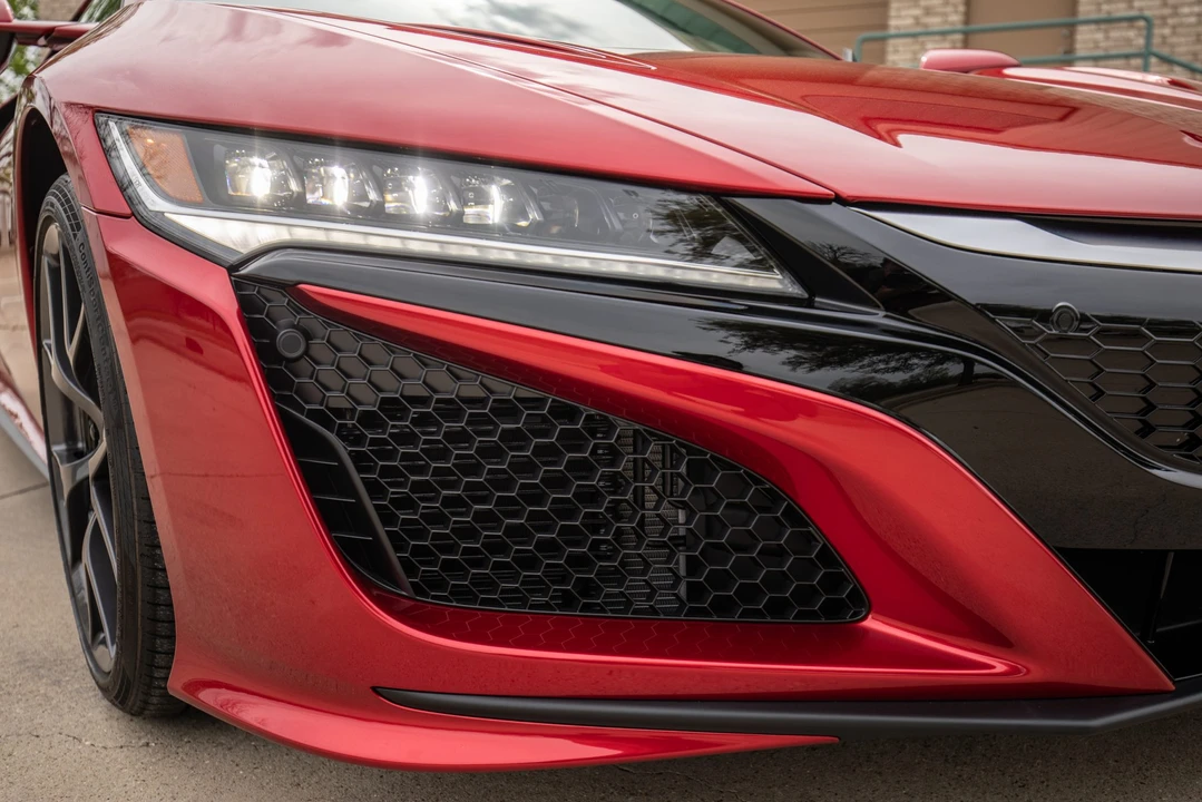2017 Acura NC1 NSX - Image 25 of 31