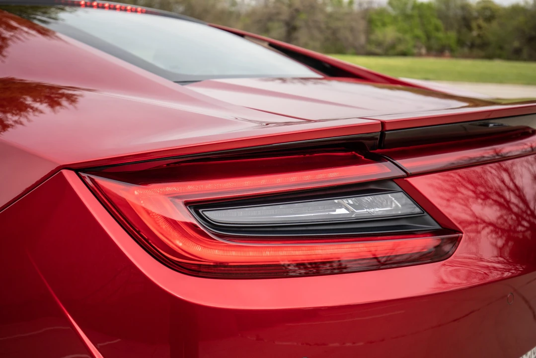 2017 Acura NC1 NSX - Image 27 of 31